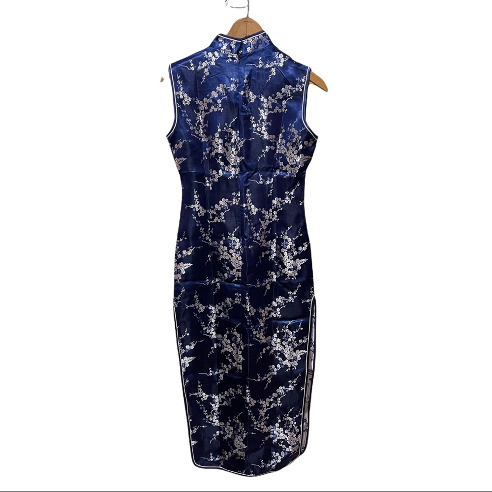 Chinese Royal Blue Floral Two Side Slits  Dress - Picture 3 of 9